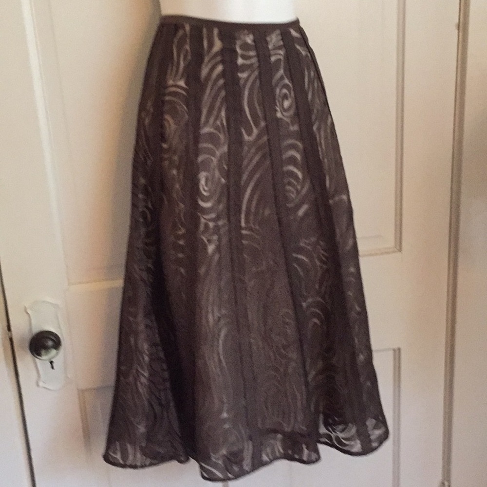 Lacy Lined Skirt SZ 10